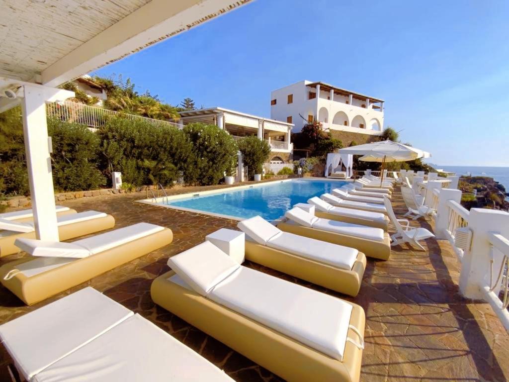 La Piazza Luxury Hotel & Spa بانايا المظهر الخارجي الصورة